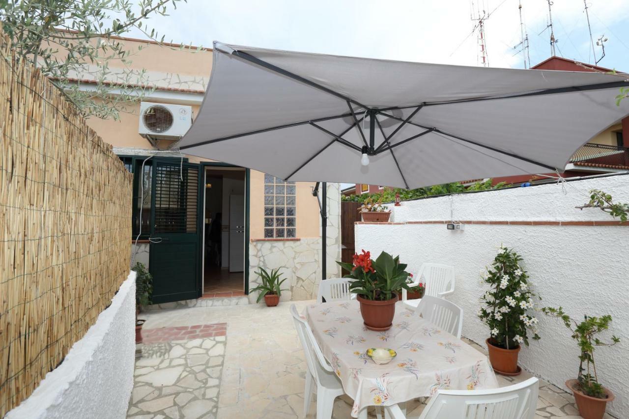 Casa Vacanze Ninfa 아볼라 외부 사진